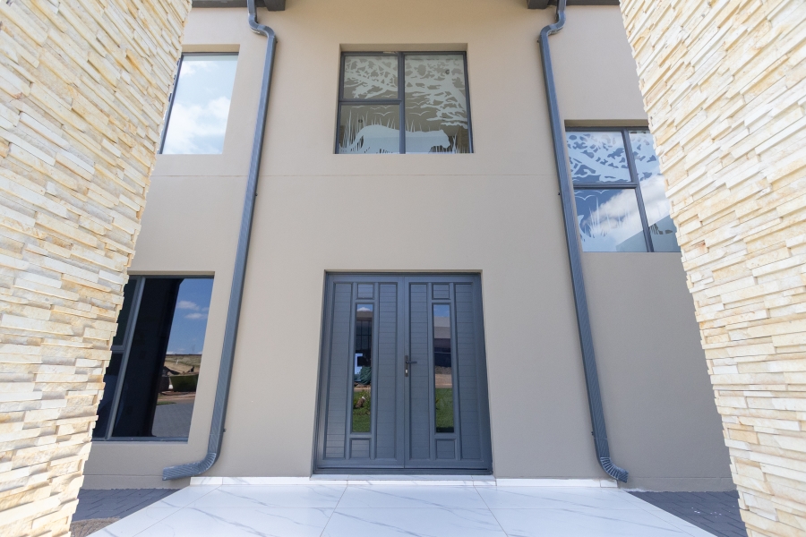 5 Bedroom Property for Sale in Cashan North West